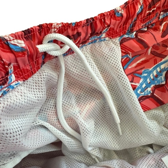Vineyard Vines Red Blue Batik Shark Print Swim Trunks Shorts Mens Size XL - Picture 5 of 12